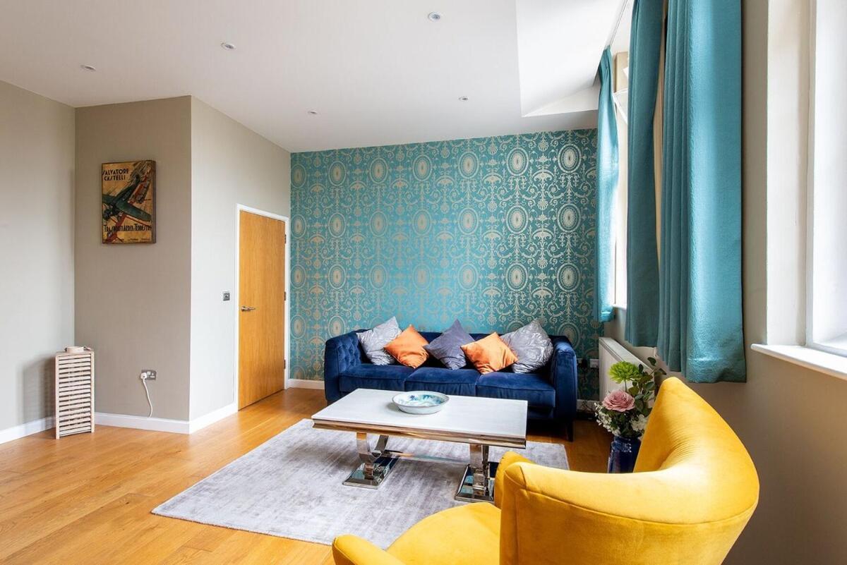 The Most Central Apartment In Canterbury Stunning Interiors, Fully Equipped, City Views And Free Wifi! Buitenkant foto